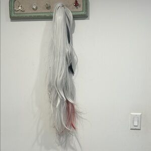 Source Unknown Elegant White and Red Hair Extension